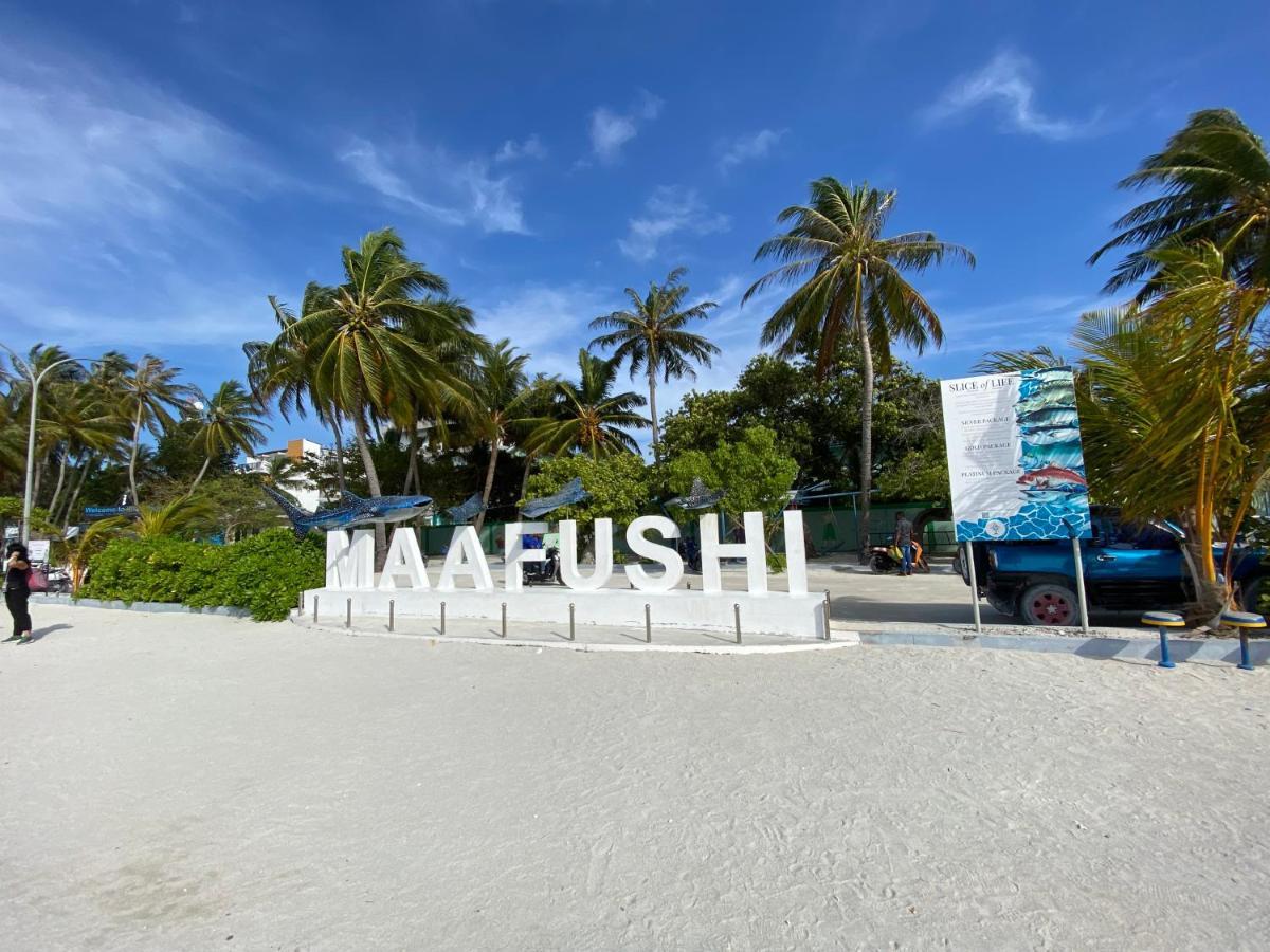 Pelican Beach Maafushi Exterior photo